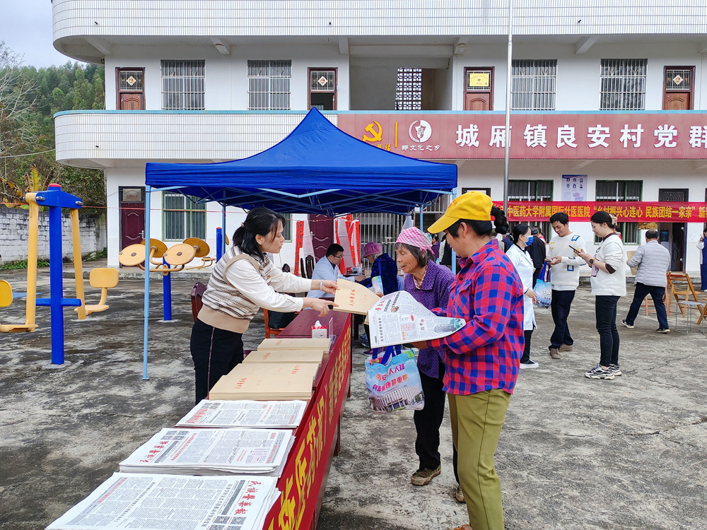 义诊服务及科普宣教活动，为群众送上新春“健康大礼包”