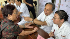 名中医八桂行丨邓家刚专家团队走进合浦县中医医院对口指导