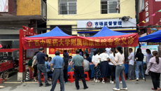 附属瑞康医院开展“铸牢中华民族共同体意识，健康同行进乡村”义诊活动