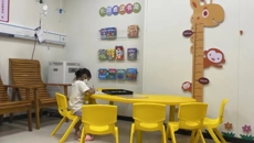改善就医服务丨书香盈盈润童心——一附院东葛院区急诊科输液室增设“长颈鹿阅读区”