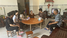 第一临床医学院教学党总支开展暑期贫困生家访活动