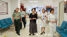 良庆区委书记陆广平到附属国际壮医医院检查指导征兵体检工作
