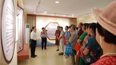 第一附属医院组织离退休职工开展重阳节趣味游园活动