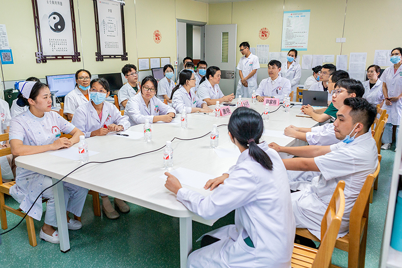 4病例讨论.jpg 4病例讨论.jpg