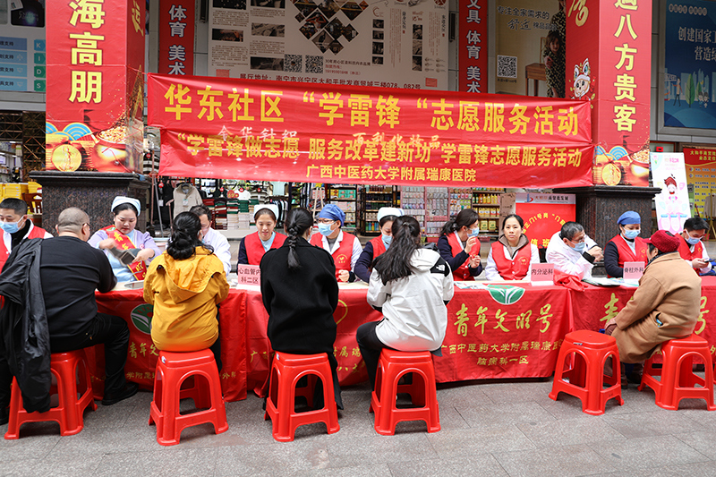 1活动现场.jpg 1活动现场.jpg