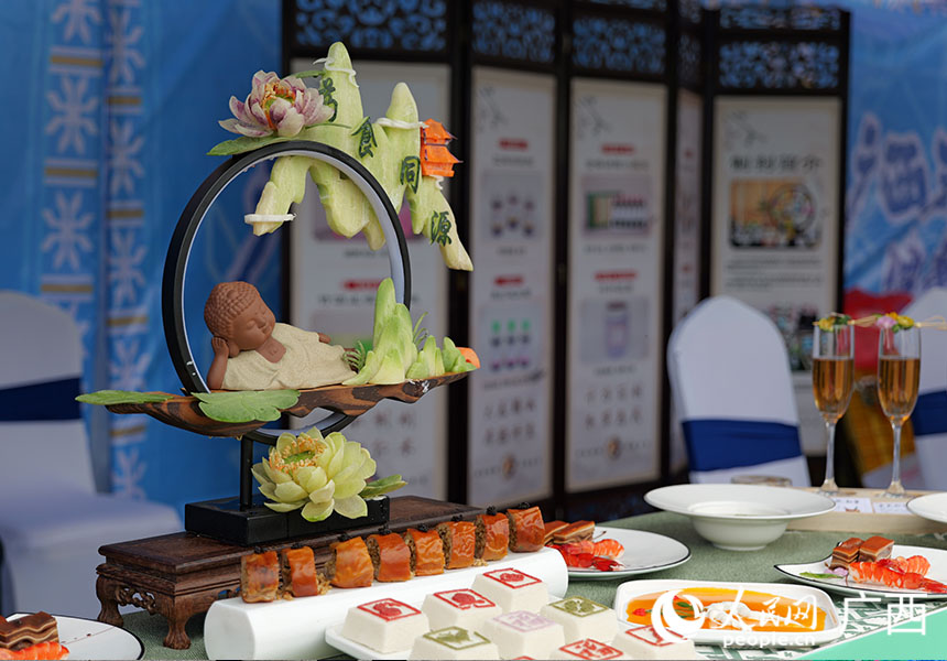 中医药产品展示。人民网 梁章晖摄