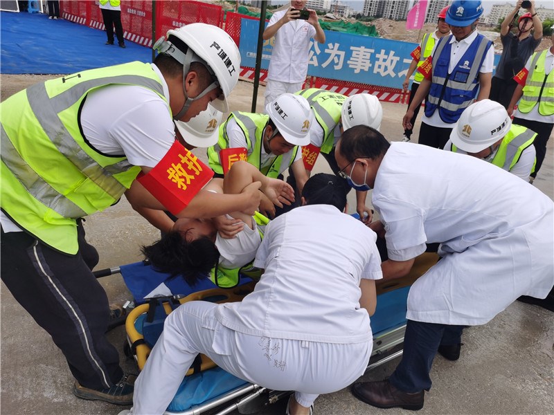 添加图片描述 添加图片描述