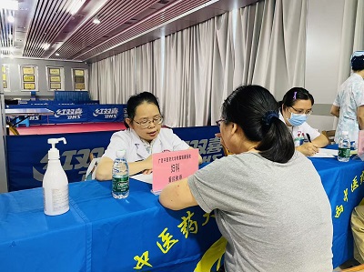 专家2.jpg 专家2.jpg