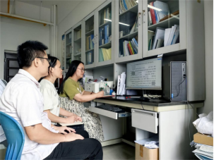 大学生创新综合实验平台学习现场