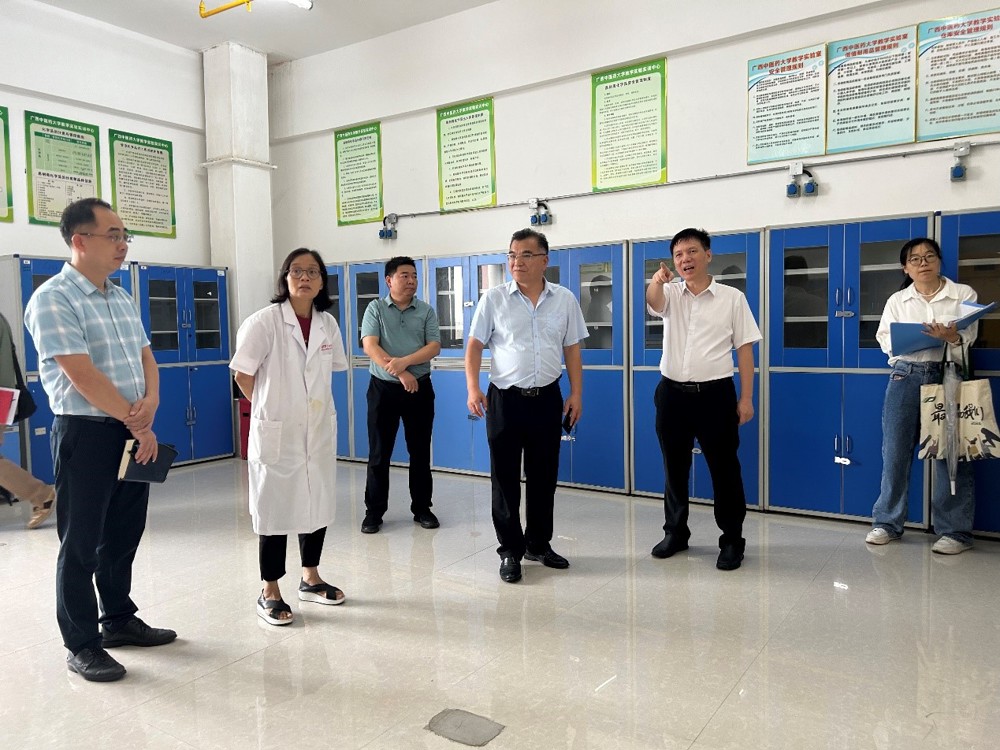 实验室安全检查现场二