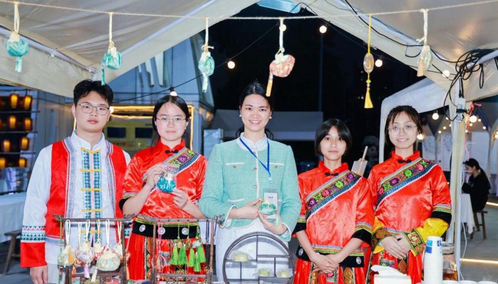 7539d43313d02a244376fc129c54d780 7539d43313d02a244376fc129c54d780